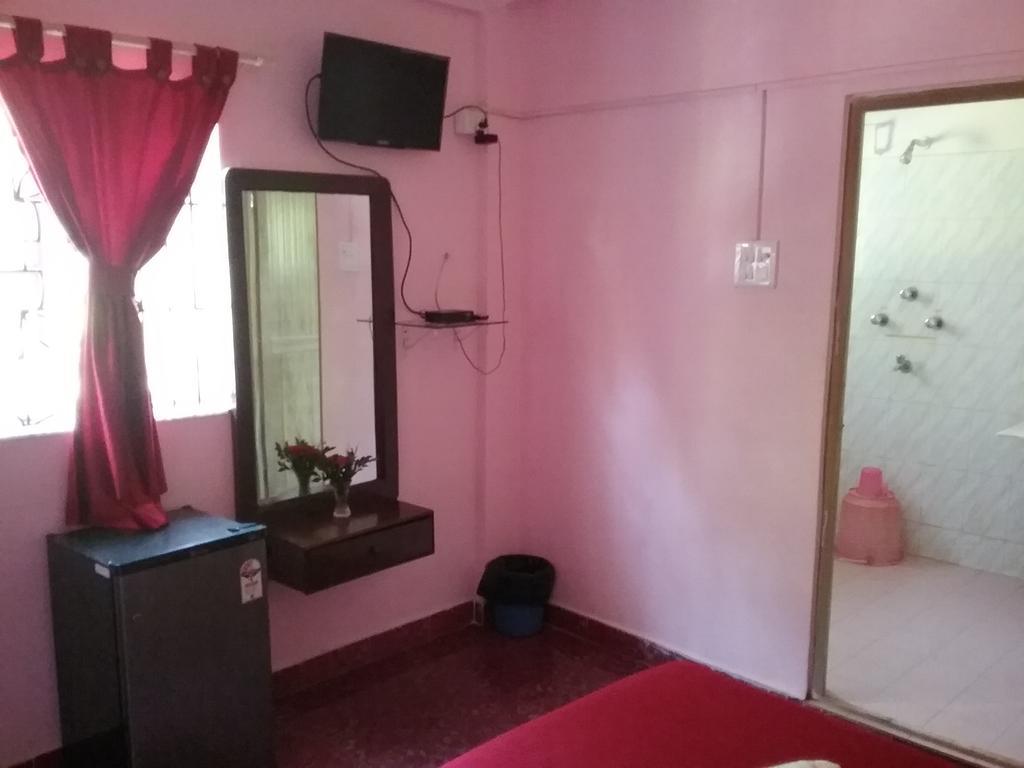 โรงแรมบาคา วิลลา Saligao ภายนอก รูปภาพ